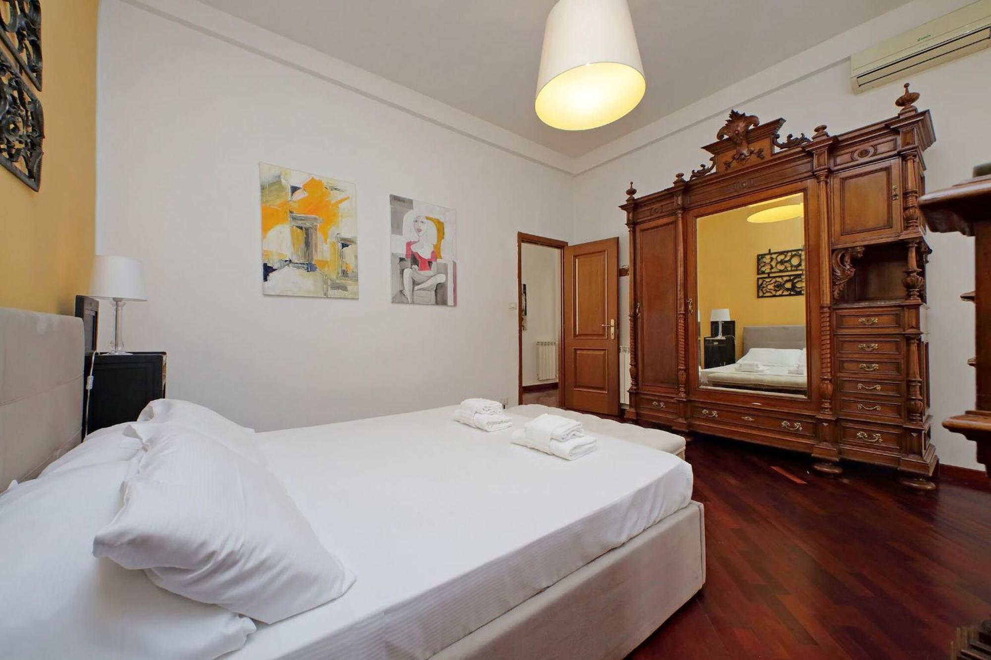1 Bd With Balcony San Giovanni By Halldis Rom Exterior foto