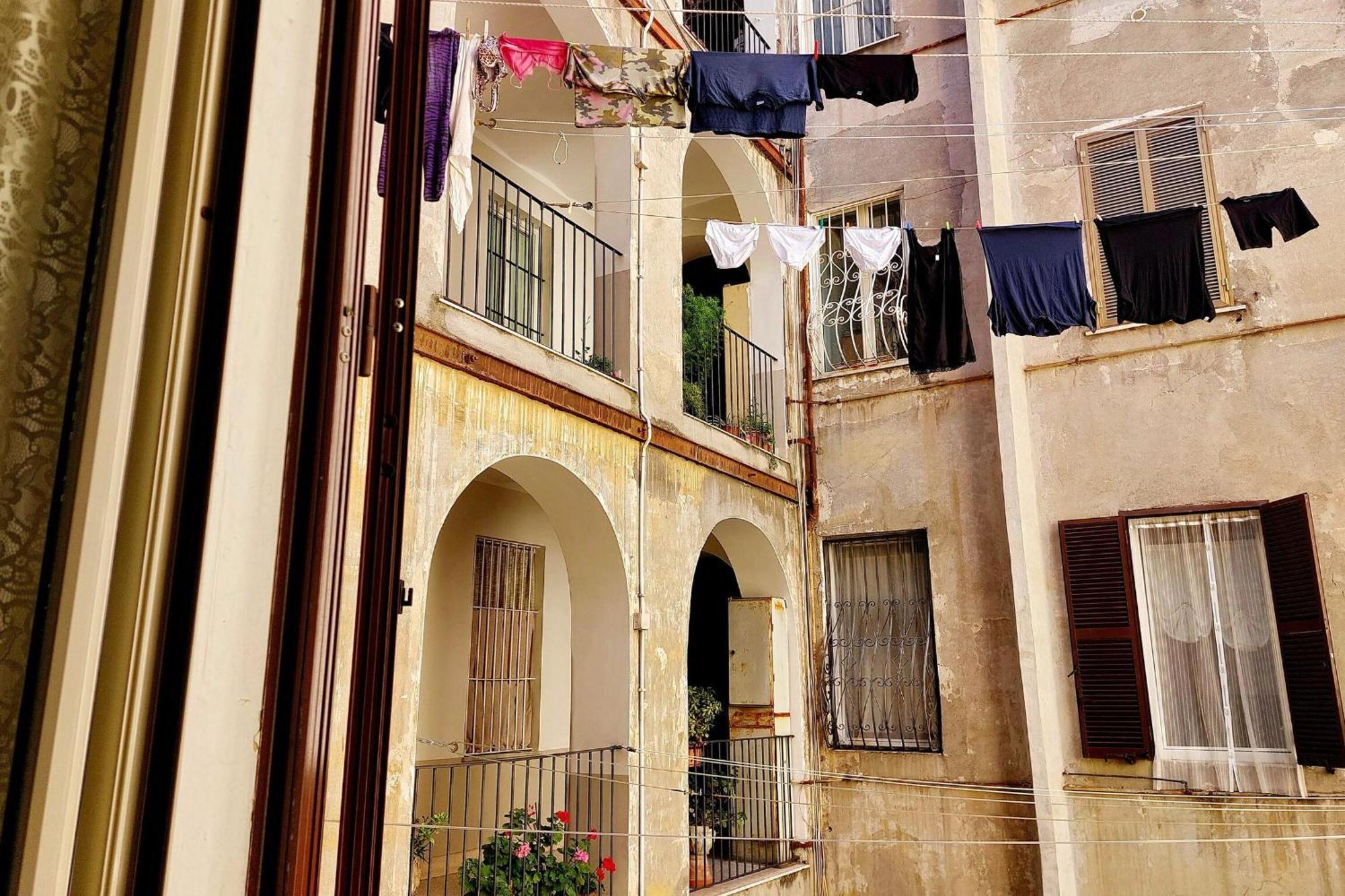 1 Bd With Balcony San Giovanni By Halldis Rom Exterior foto